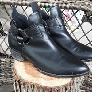 Iron fist bat booties